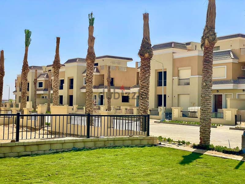 I own a villa in Sarai Compound in Fifth Settlement, with an area of ​​198 meters + garden of 150 meters, 3 floors, excellent location and view, Sarai 9