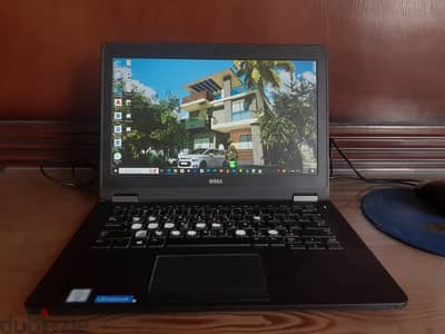 Dell Latitude E7270 Ultra Slim