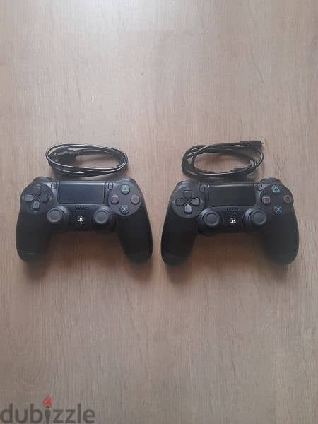 2 used original DUALSHOCK4 wireless controller(black) 2