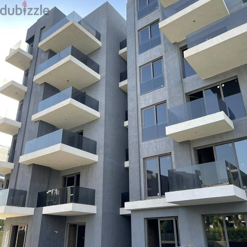 شقة 140م للبيع استلام فوري و جاهزة للسكن في 6 اكتوبر فيو اهرامات صن كابيتالApartment 140m for sale ready to move in 6October pyramids view Sun Capital 3