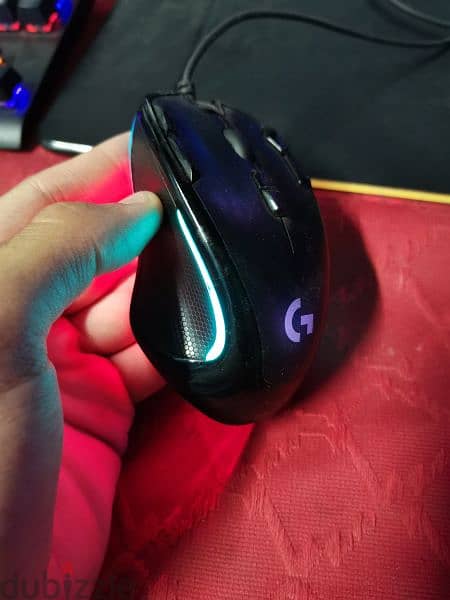 gaming logitech mouse with FREE (mousepad with wireless charger) 4