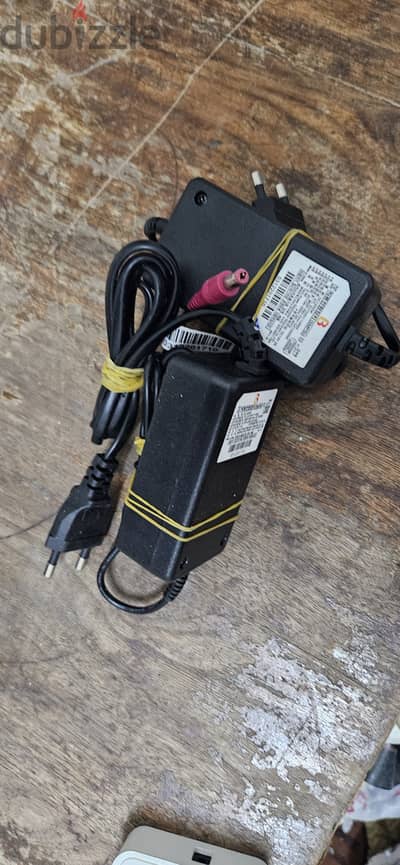 Adaptor 12V 2A