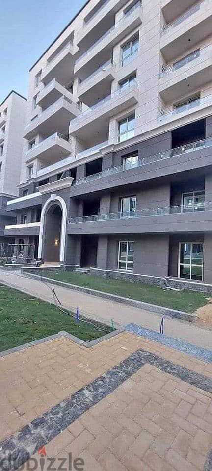 شقة استلام فورى 144م امام حى السفارات بالتقسيط على 7 سنين بالعاصمة الجديدة في كمبوند ديجويا 3 9