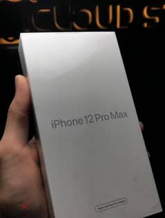 عندنا وبس iphone 12 pro max 256 جديد متبرشم بضمان سنة من الوكيل