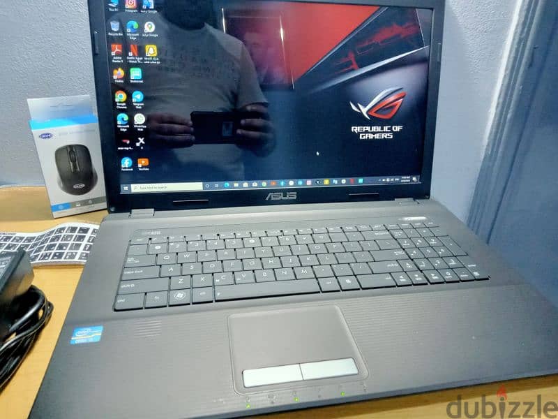 ASUS LAPTOP الجهاز وارد المانيا هارد ١ تيرا رامات ٨ 6