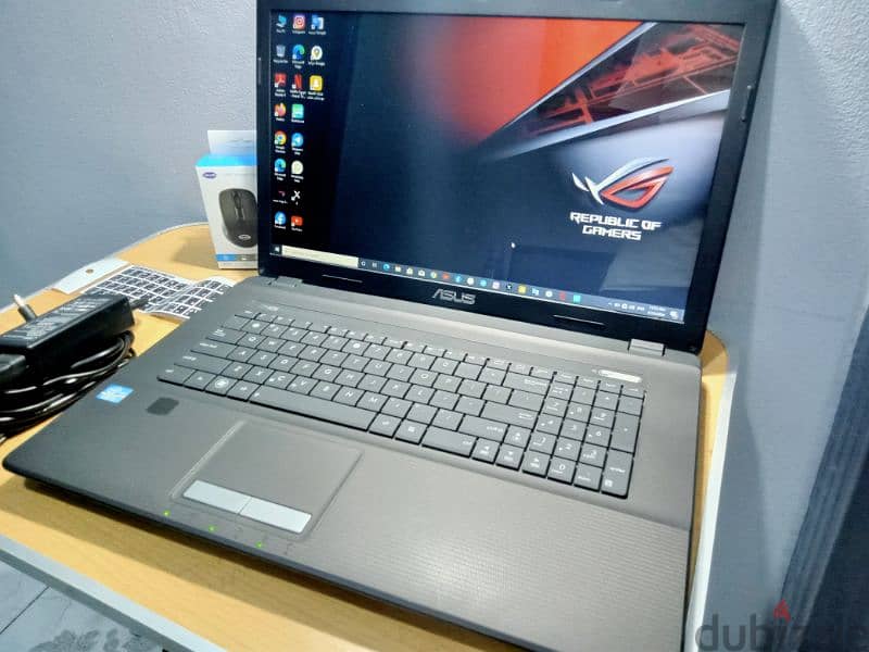 ASUS LAPTOP الجهاز وارد المانيا هارد ١ تيرا رامات ٨ 9