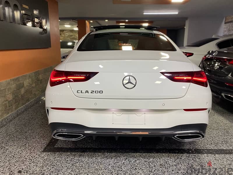 مرسيدس Mercedes-Benz CLA 200 2024 Fully Loaded AMG 18