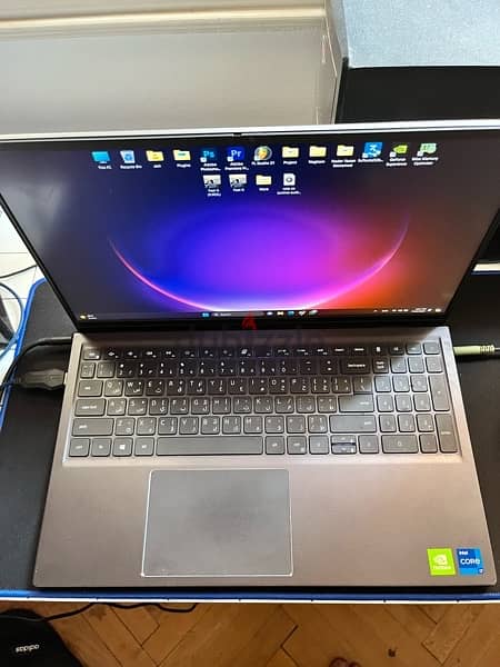 Laptop Dell Vostro 15 5510 0