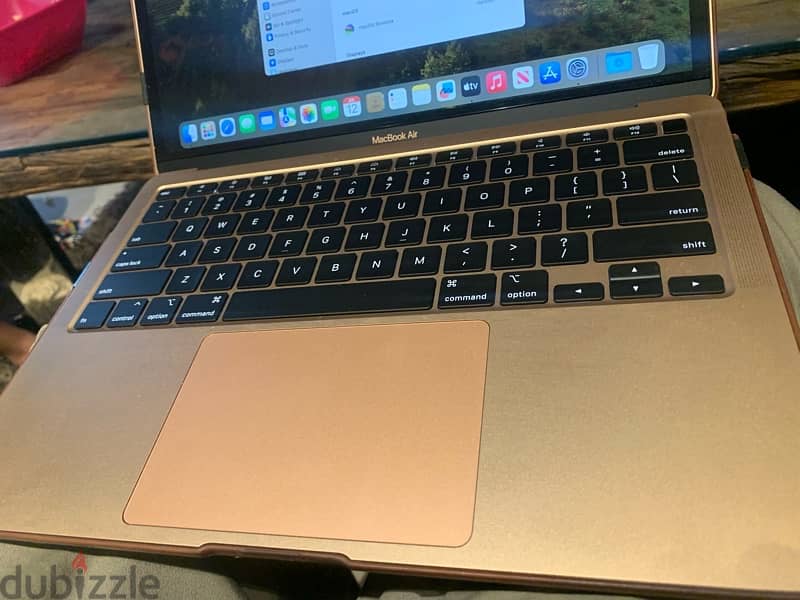 Macbook Air M1 GOLD in Mint Condition 94% Battery 3