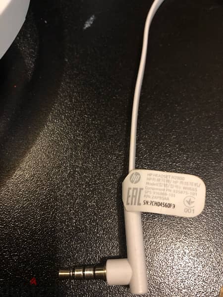 HP Headphones سماعات hp بالسنادة Ikea 6