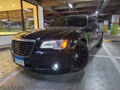 Chrysler C300  Black Edition Software SRT بحالة الجديدة تماما فبريكة 0