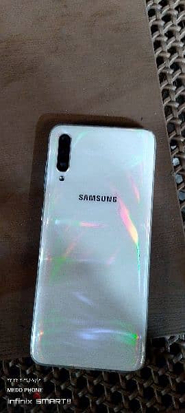 Samsung galaxy a70 0