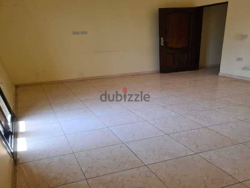 For Rent Apartment 200 M2 First Floor in Compound Sunrise 4
