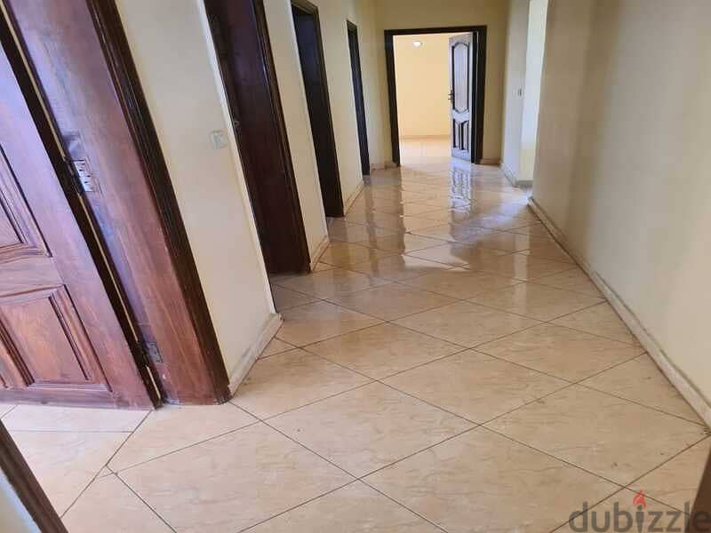 For Rent Apartment 200 M2 First Floor in Compound Sunrise 8