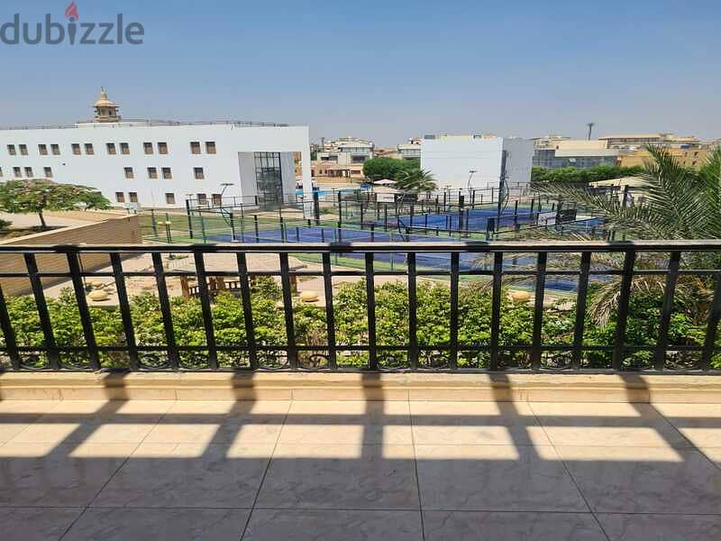 For Rent Apartment 200 M2 First Floor in Compound Sunrise 9