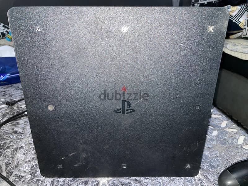 used PS4 slim 500gb Excellent condition 2 original controlleres 2