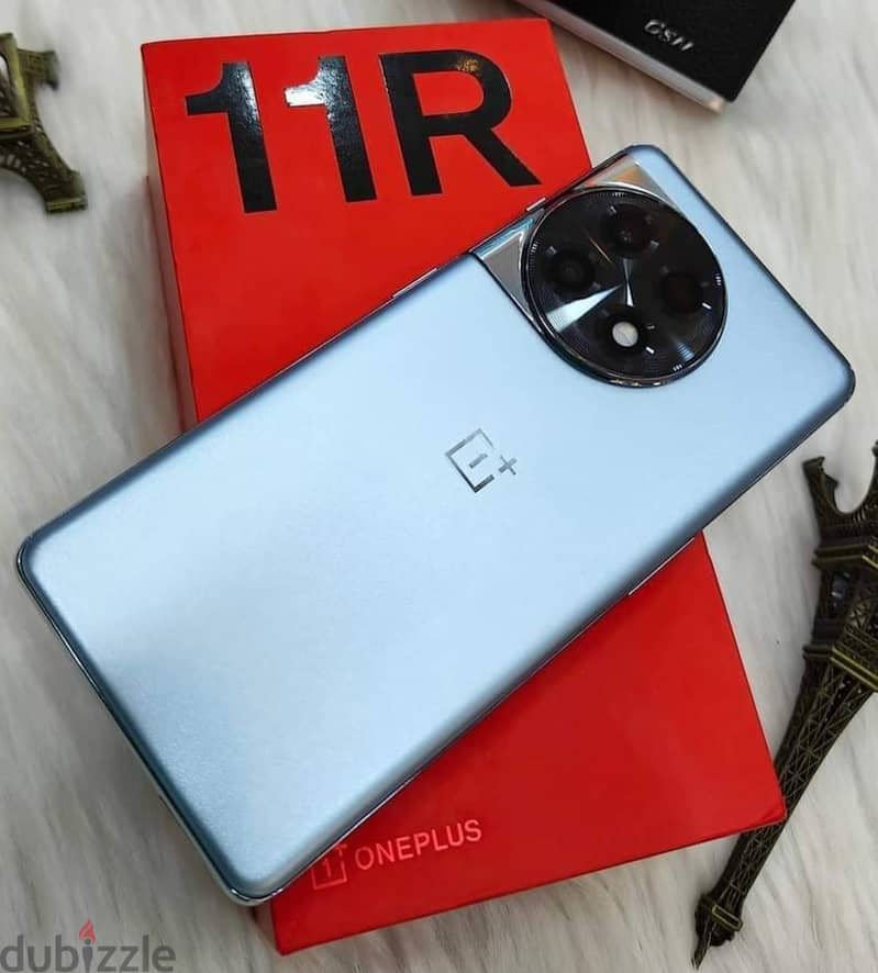 One plus 11R like new 1