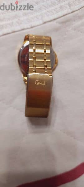 Unisex Golden Original Q&Q watch used in a good condition for sale 2