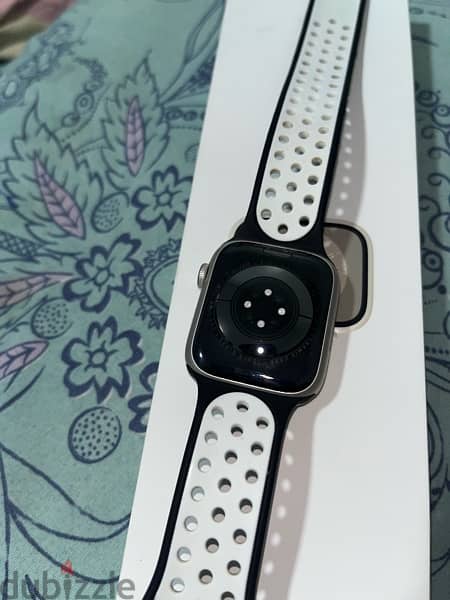 Apple watch series 8 45mm 4