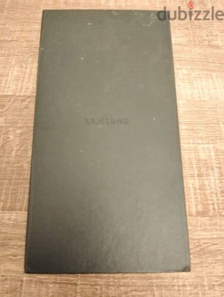 سامسونج جالكسي s8+  مفيهوش خدش الشاشه فيها تبصيم s8+ samsung galaxy 3