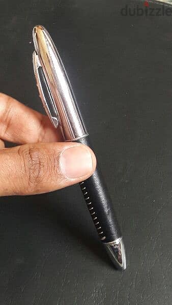 قلم جاف بلمان اصلي باريس Balmain pen Ballpoint
قلم اصلي 3