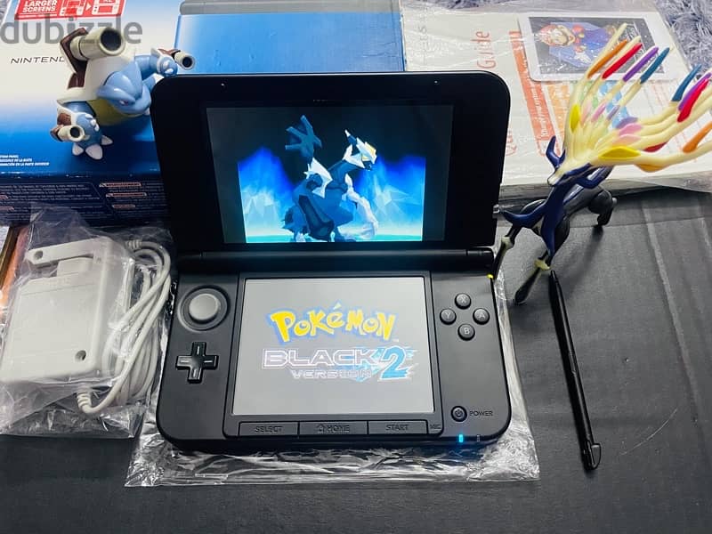 Nintendo 3ds XL (Black X Blue) 6