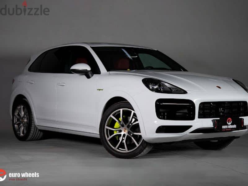 Porsche Cayenne 2023 1