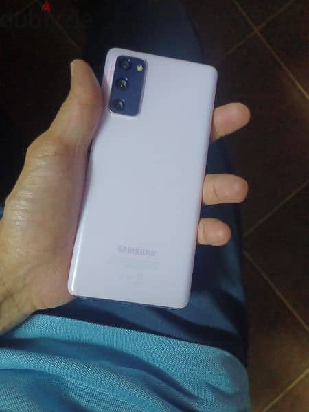 Samsung S20 fe 1