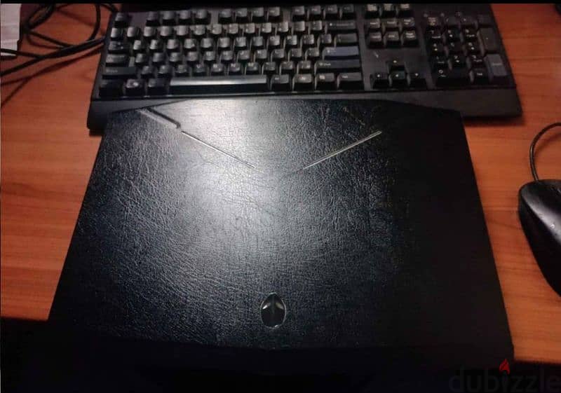 dell alienware laptop gaming for sell with original  bag 5