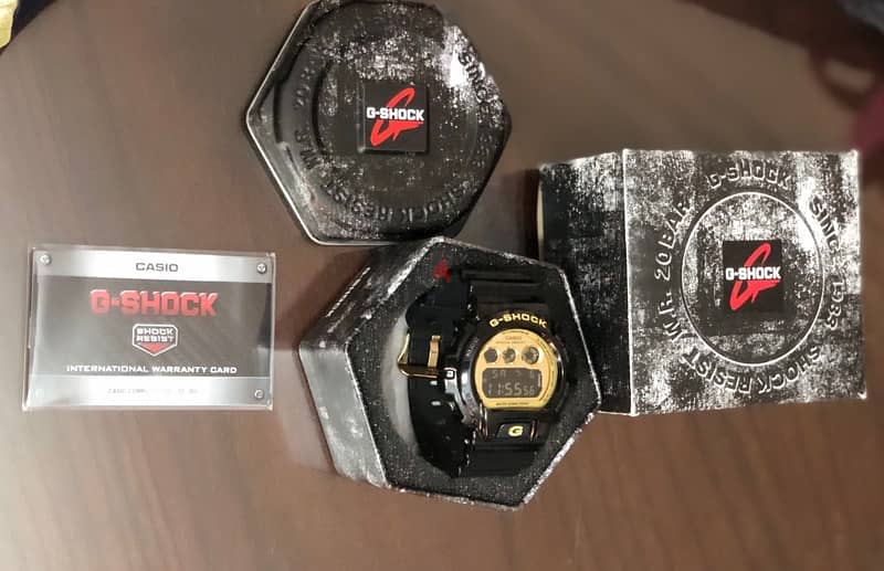 Orginal G-SHOCK with the package 0