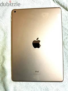 APPLE IPAD 8 / 128 , mint condition , gold color