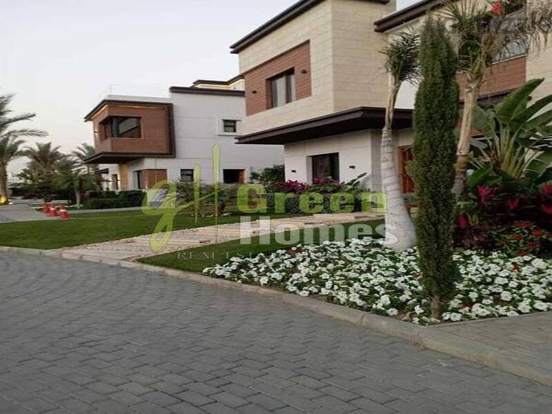 Townhouse 176m best location for sale with installment in Azzar 2 3