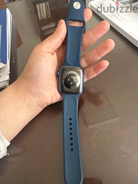 apple  watch series 7 1