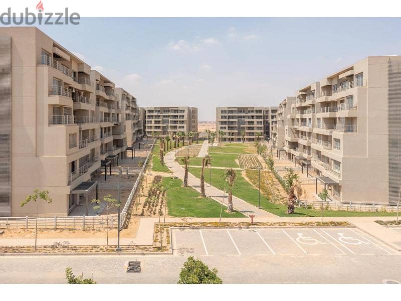 Apartment in Capital Gardens overlooking landscape 5