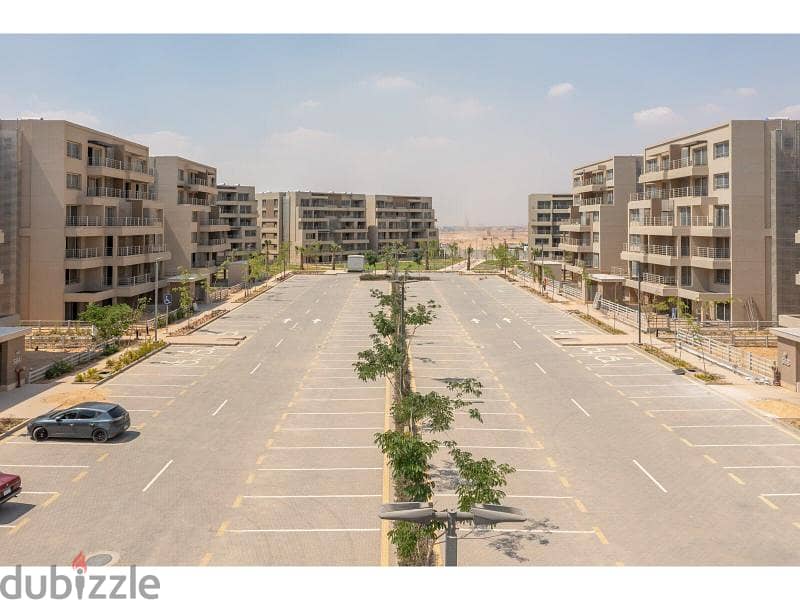 Apartment in Capital Gardens overlooking landscape 6