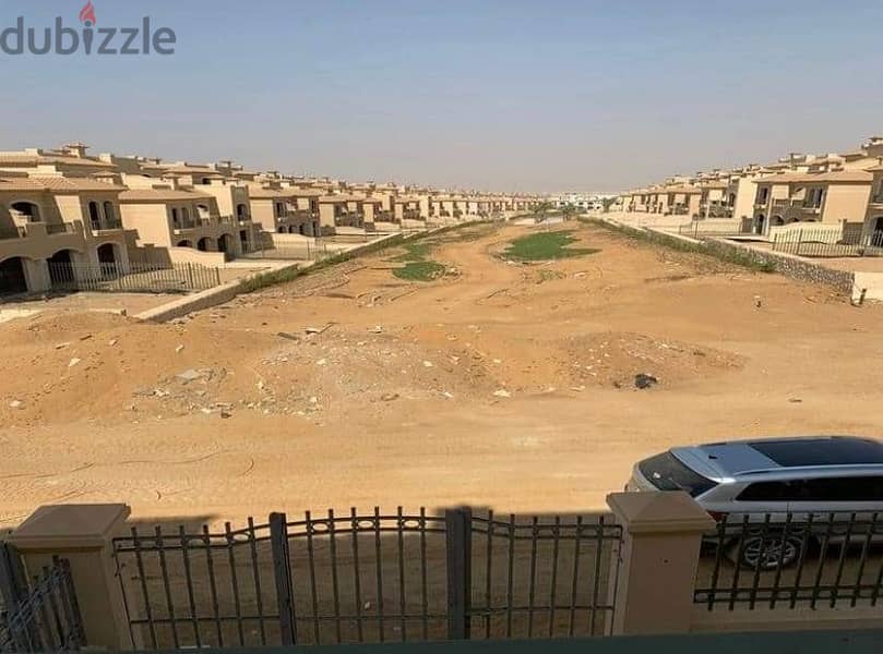 فيلا تاون هاوس للبيع فى لافيستا سيتى استلام فورى بالتقسيط وخصم 20% على الكاش la vista city - new cairo 2