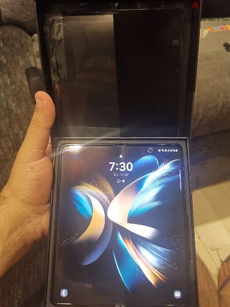 Samsung Z fold 4 256 gb ram 12 gb 8