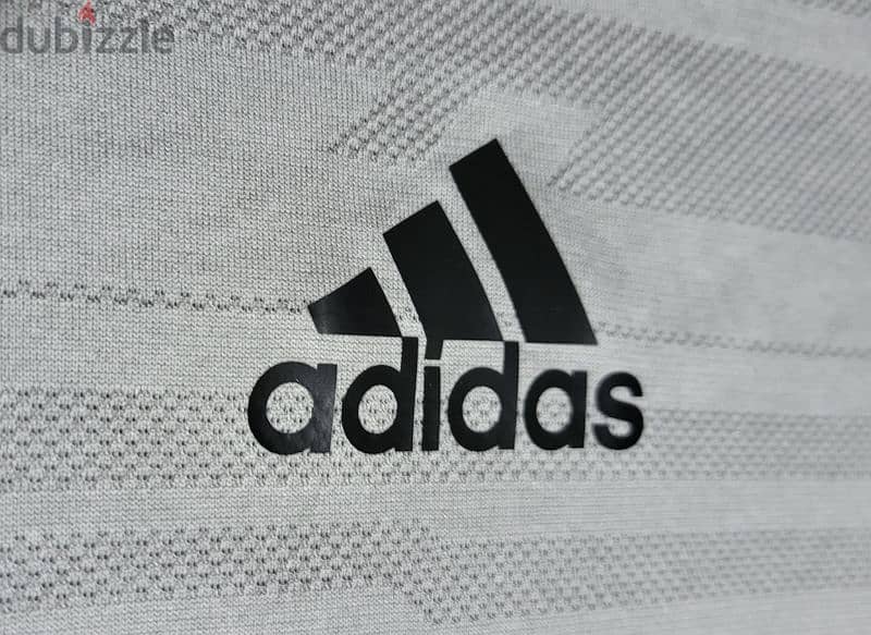 Adidas  2XL from USA 7