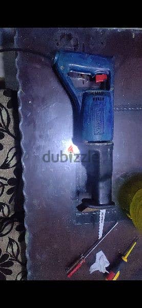 منشار ترددي ماكيتا makita