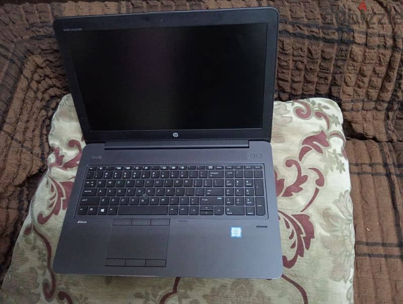 laptop HP ZBook 15g3 5