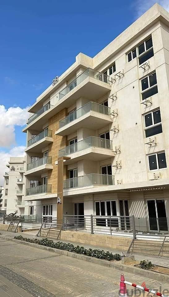 Apartment for sale 200 meters + private garden 169 meters, ready to move with instalments for the longest period, in Mountain View 1