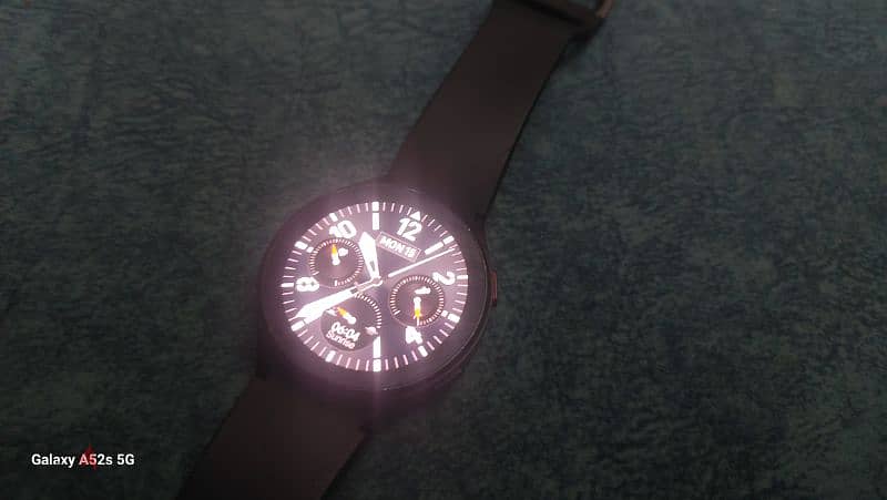 Samsung Galaxy Watch4 44mm 1