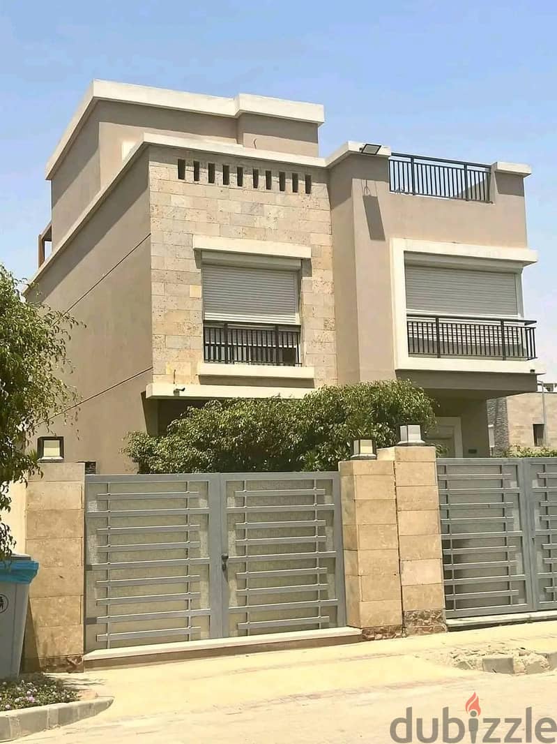 Villa For Sale in Taj City New Cairo Prime Location  | فيلا للبيع بسعر مميز جاهزة للمعاينة في تاج سيتي بالتقسيط 2
