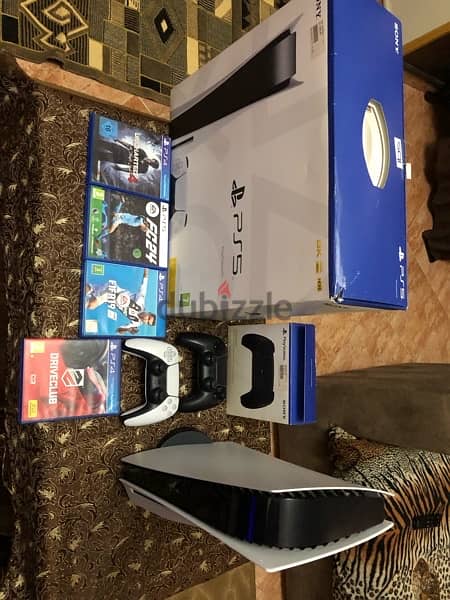 playstation 5 brand new / 2 controllers 1