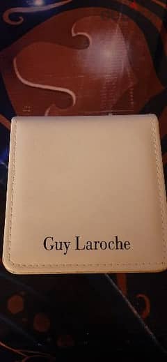 ساعة Guy laroche 0