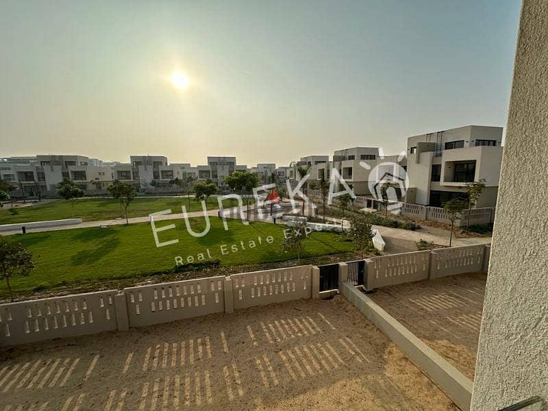 Twin House 372 m  for rent in compound Al Burouj 1