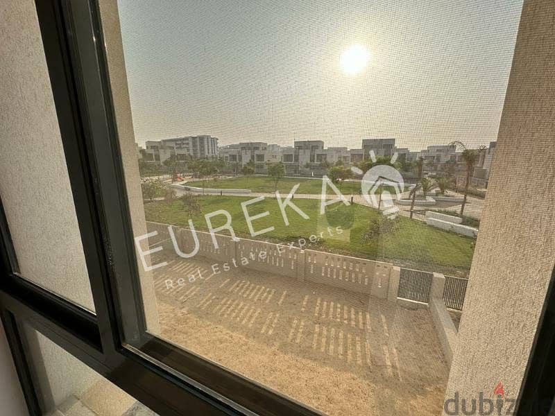 Twin House 372 m  for rent in compound Al Burouj 5