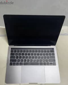 Macbook Pro 2017 - 13" - i7, 1TB, 16GB Ram & Touch Bar