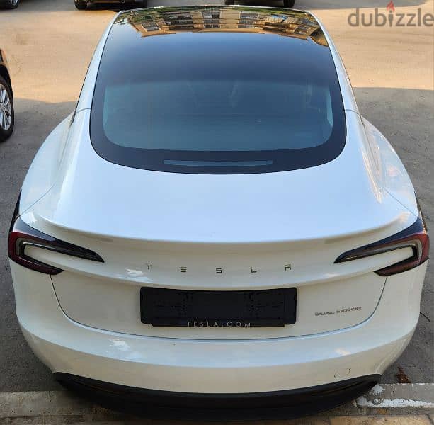 Tesla Model 3 2024 4