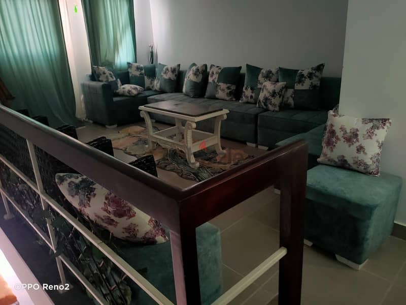 Chalet for rent in Amwaj شاليه للإيجار في امواح 8